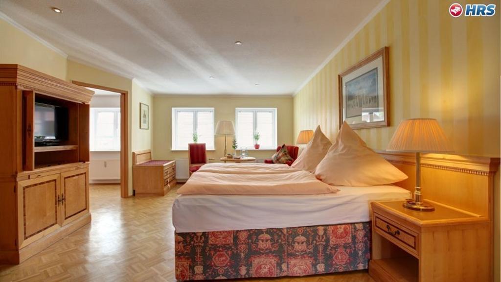 Weinhaus Woehler Hotel Шверин Стая снимка