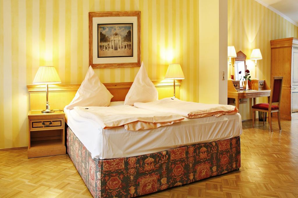 Weinhaus Woehler Hotel Шверин Стая снимка