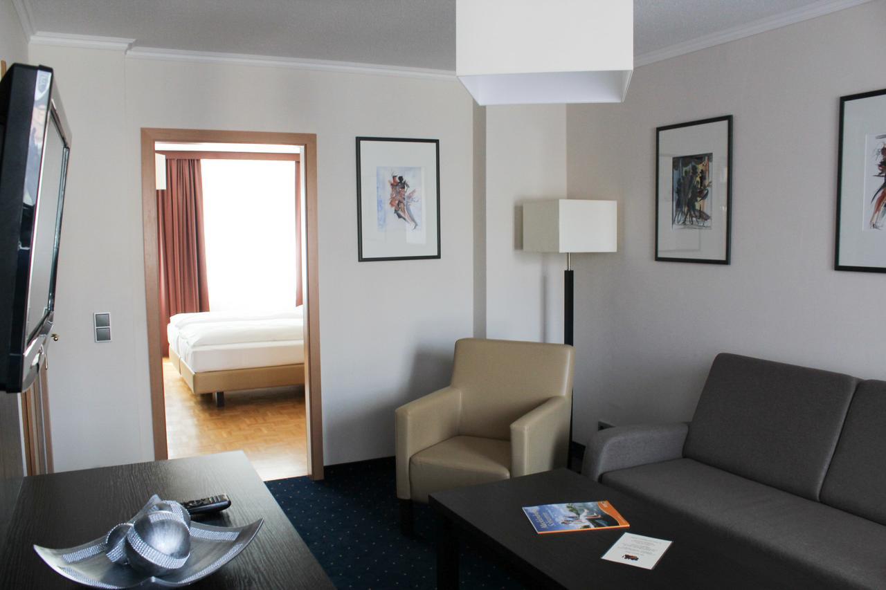 Weinhaus Woehler Hotel Шверин Екстериор снимка